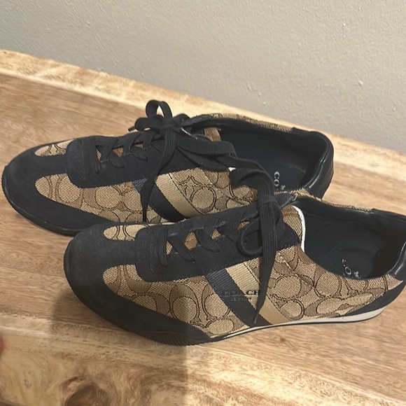 Coach Woman’s Navy and Brown Sneakers - Picture 4 of 9